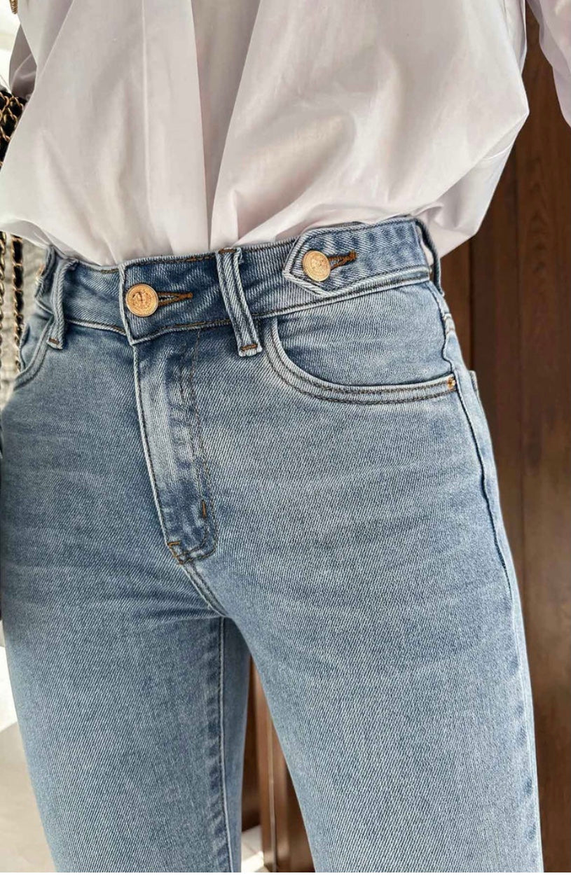 SAFINA BUTTON DETAIL SKINNY JEANS-LIGHT BLUE